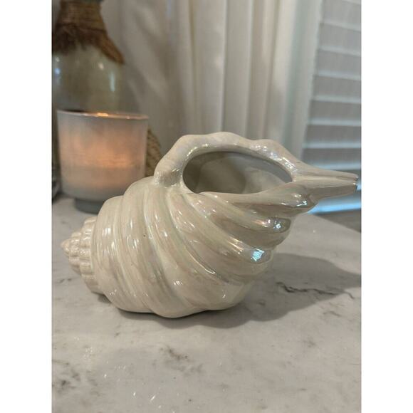 White Irredecent Ceramic Coastal Decor Hallow Seashell Decorative Planter Pot - Picture 4 of 10